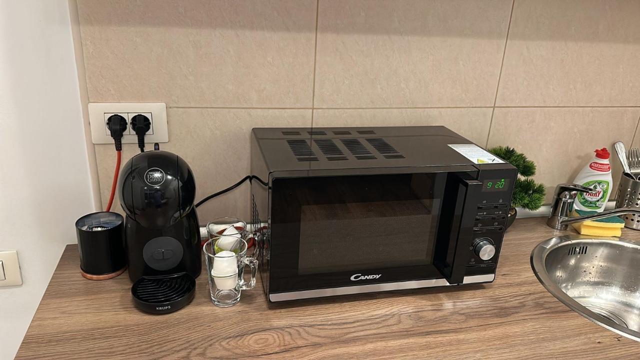 Cozy Apartment With Self Check-In Near Promenada Mall And Verdi Park Bucureşti Ngoại thất bức ảnh