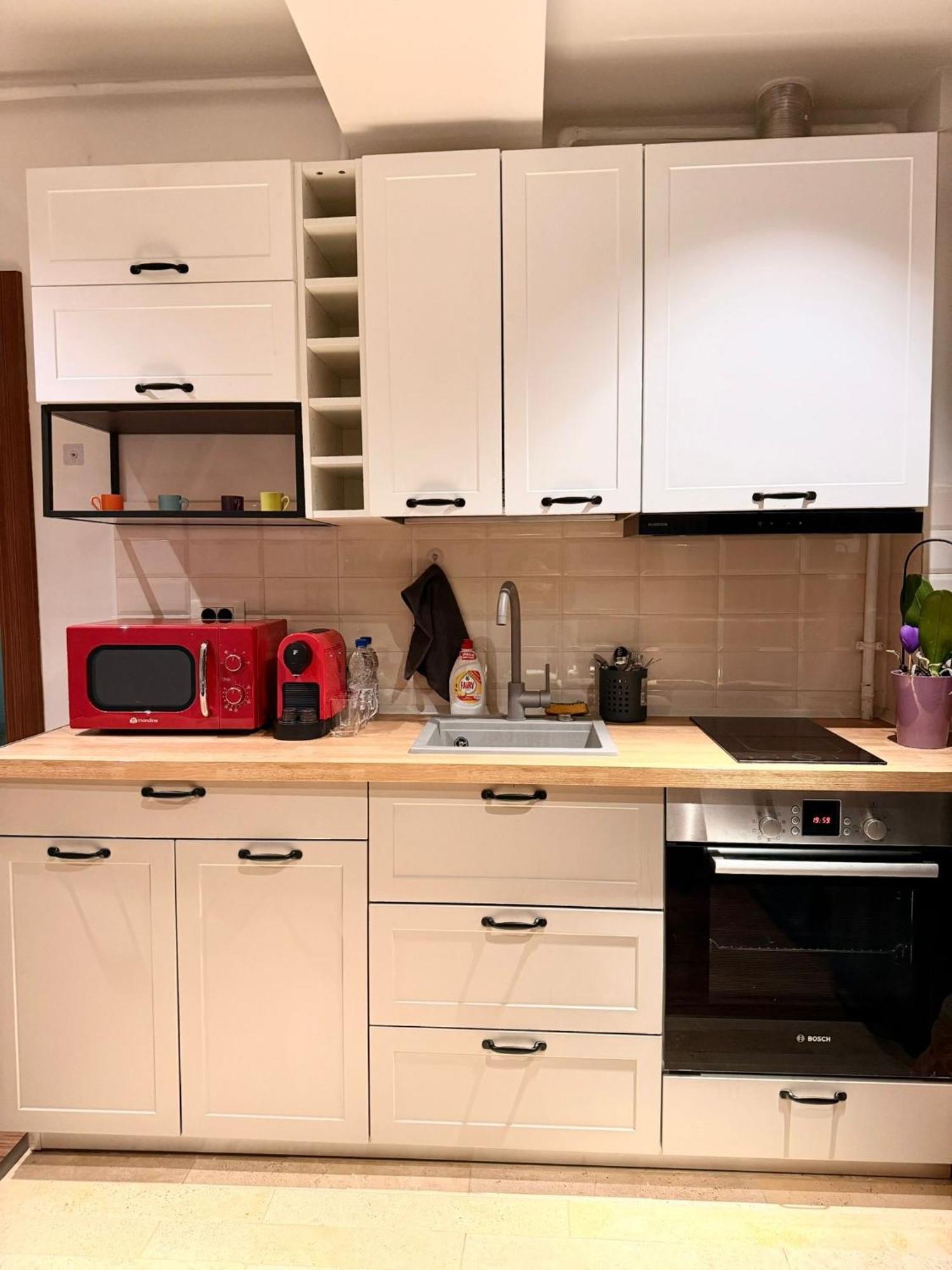 Cozy Apartment With Self Check-In Near Promenada Mall And Verdi Park Bucureşti Ngoại thất bức ảnh