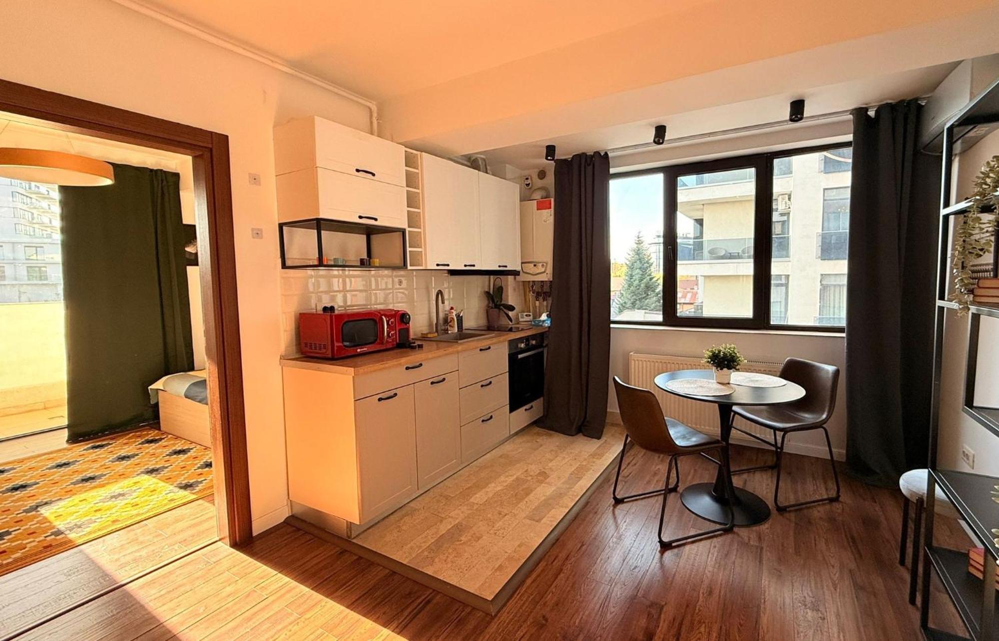 Cozy Apartment With Self Check-In Near Promenada Mall And Verdi Park Bucureşti Ngoại thất bức ảnh